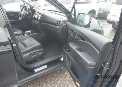 2018 Honda Pilot Touring z USA, uszkodzony, nr VIN 5FNYF5H99JB017044